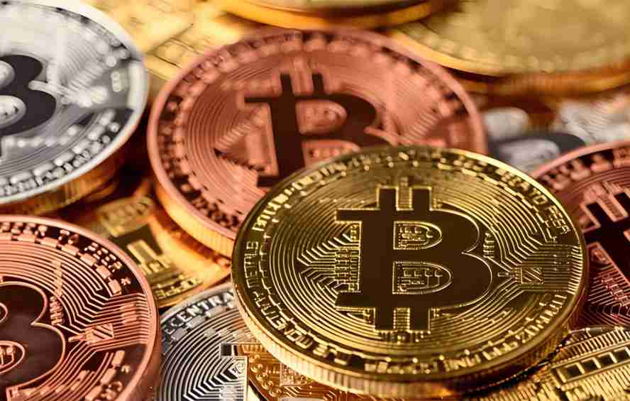 一文了解加密货币法案《CLARITY Act》再度出现变数！川普否决官员禁炒币条款